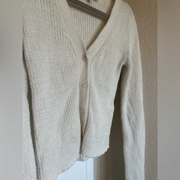 Women’s Divided (H&M) White Button Up Cardigan - Picture 2 of 9